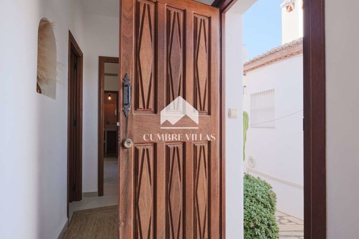 Image No.44-2 Bed Townhouse for sale