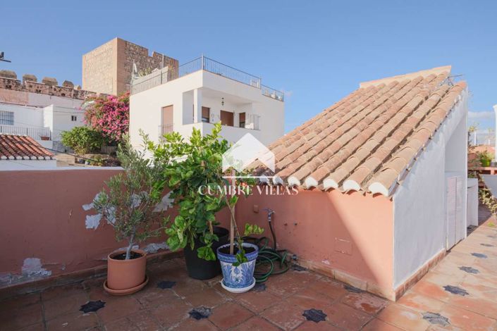 Image No.55-2 Bed Townhouse for sale