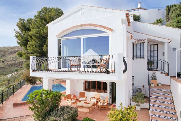 Image No.7-3 Bed Villa for sale