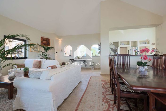 Image No.24-6 Bed Country House for sale