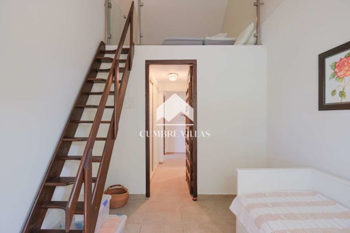 Image No.52-6 Bed Country House for sale