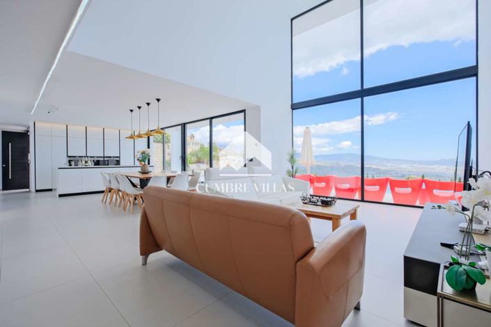 Image No.14-6 Bed Villa for sale