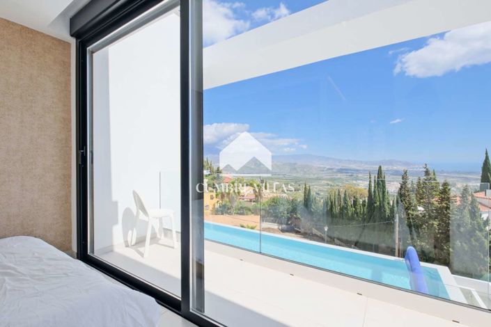 Image No.45-6 Bed Villa for sale