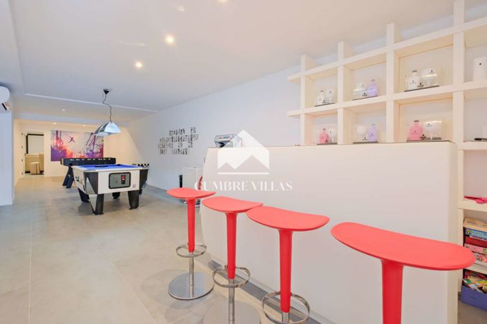 Image No.9-6 Bed Villa for sale