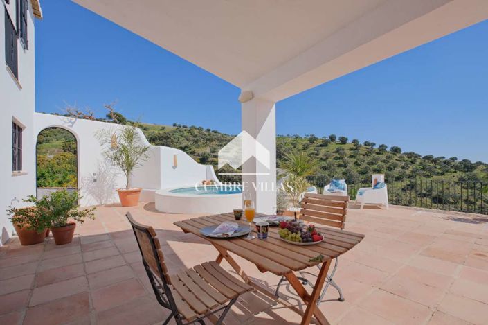 Image No.5-5 Bed Country House for sale