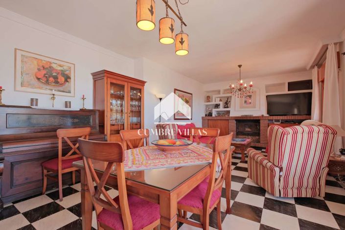 Image No.14-5 Bed Country House for sale