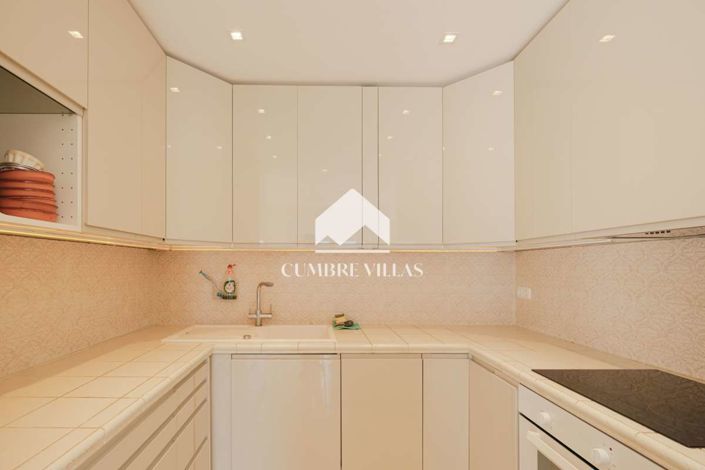 Image No.14-4 Bed Villa for sale