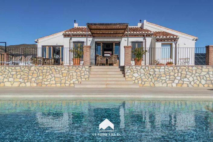 Image No.1-5 Bed Villa for sale