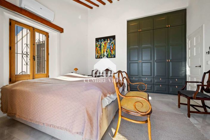 Image No.20-5 Bed Villa for sale