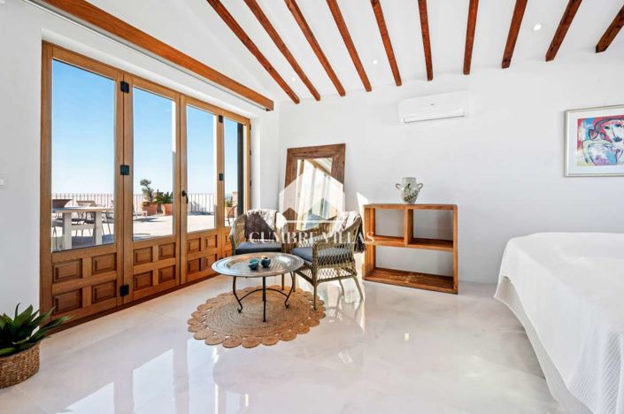 Image No.29-5 Bed Villa for sale