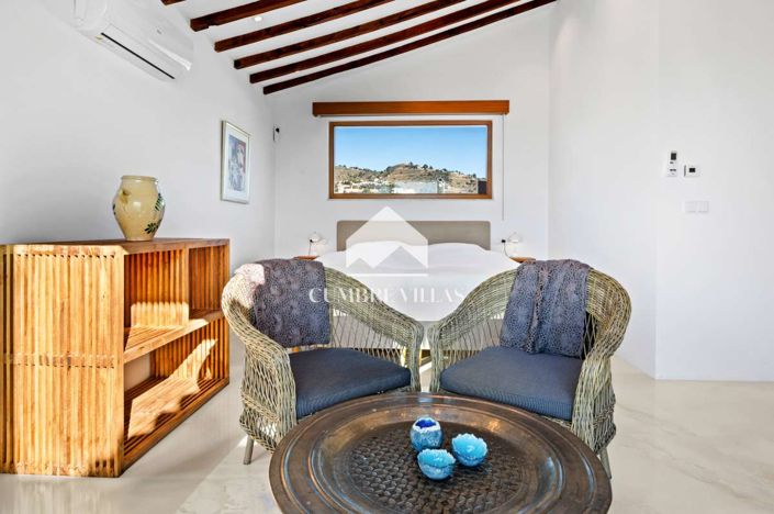 Image No.30-5 Bed Villa for sale