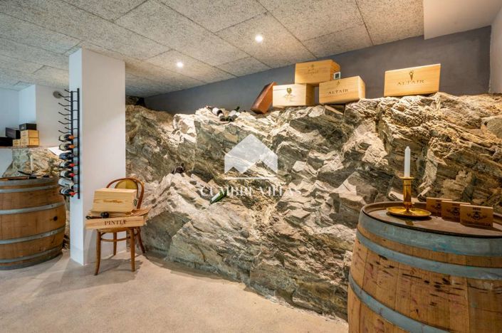 Image No.54-5 Bed Villa for sale