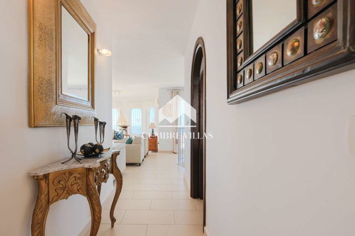 Image No.14-5 Bed Villa for sale