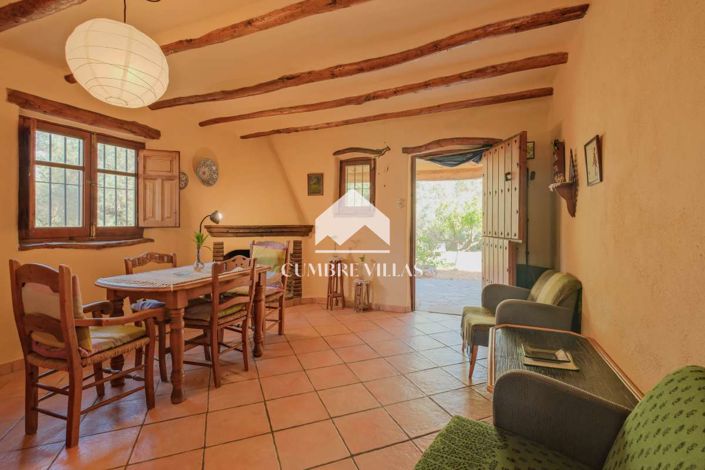 Image No.13-6 Bed Country House for sale