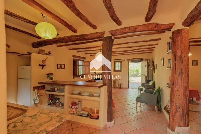 Image No.19-6 Bed Country House for sale