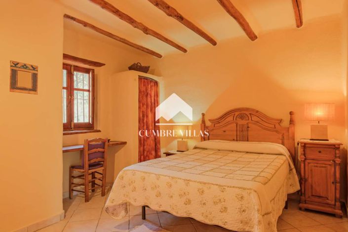 Image No.22-6 Bed Country House for sale