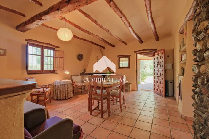 Image No.43-6 Bed Country House for sale