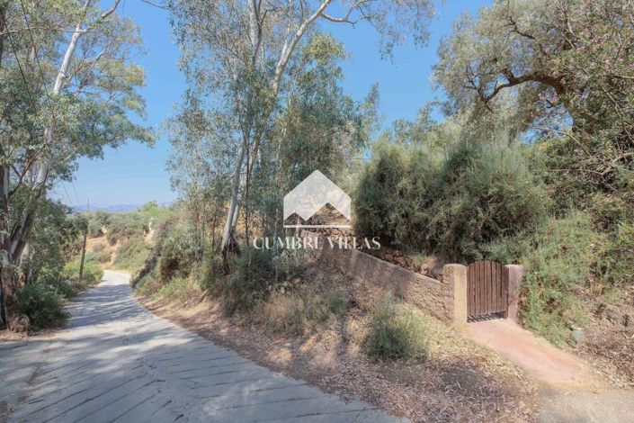 Image No.6-6 Bed Country House for sale