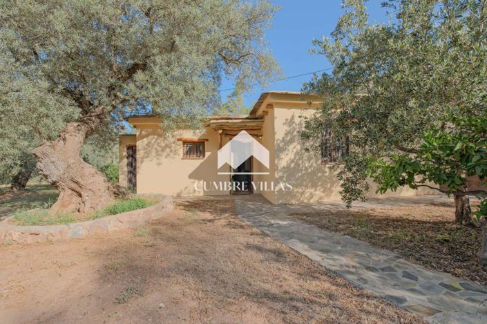 Image No.8-6 Bed Country House for sale