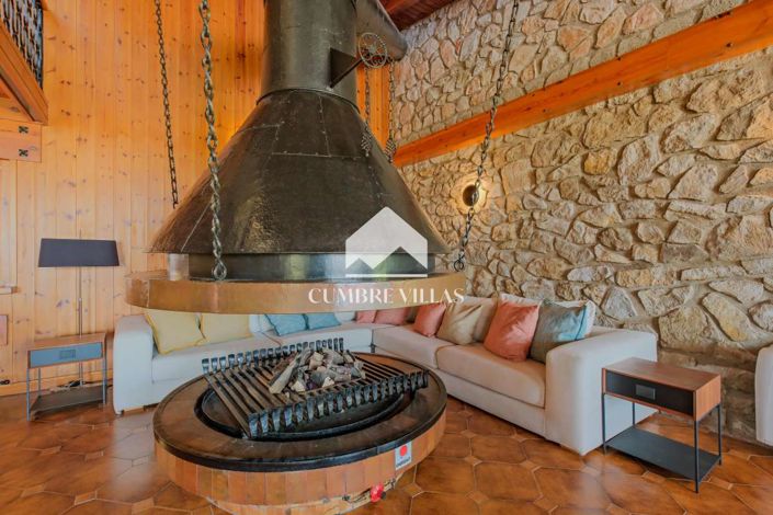 Image No.14-7 Bed Villa for sale