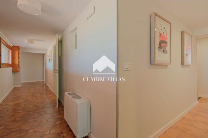 Image No.25-7 Bed Villa for sale