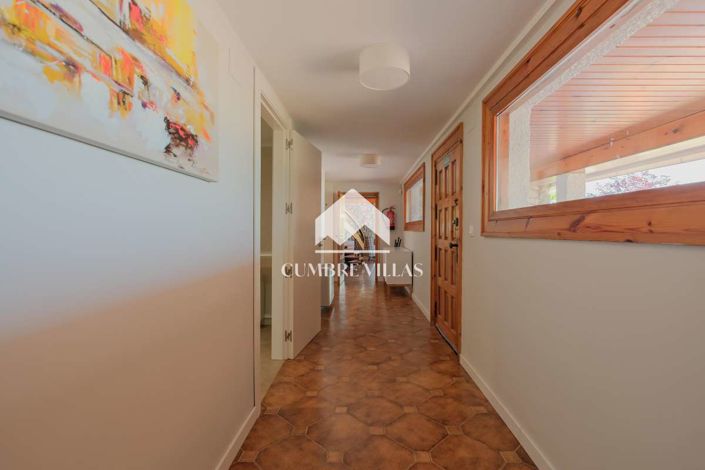 Image No.42-7 Bed Villa for sale