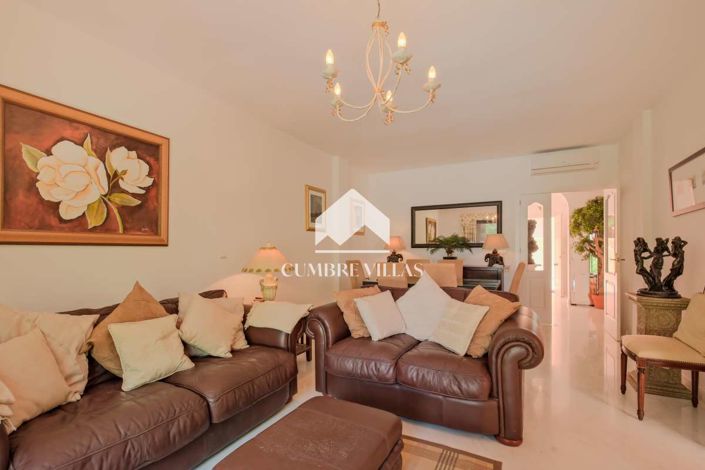 Image No.15-4 Bed Townhouse for sale