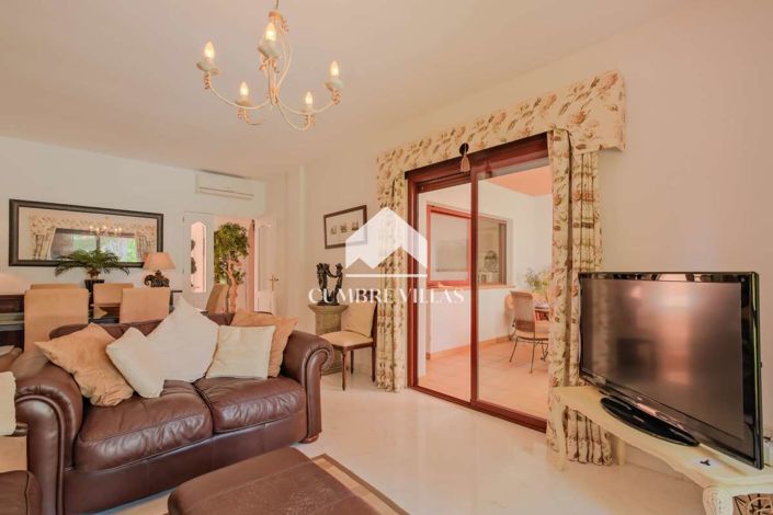 Image No.17-4 Bed Townhouse for sale