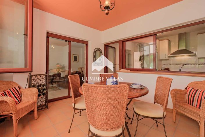 Image No.18-4 Bed Townhouse for sale