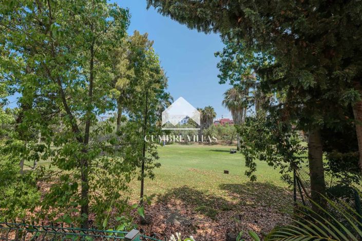 Image No.24-4 Bed Townhouse for sale