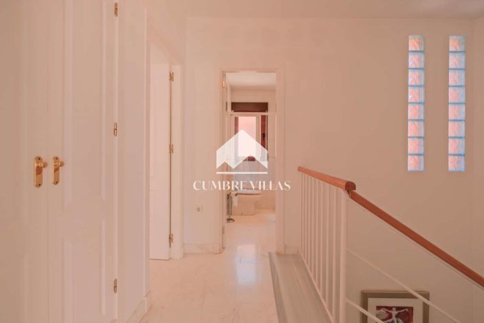 Image No.38-4 Bed Townhouse for sale