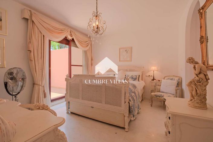 Image No.39-4 Bed Townhouse for sale