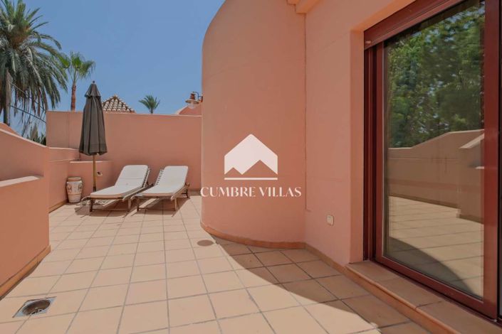 Image No.5-4 Bed Townhouse for sale