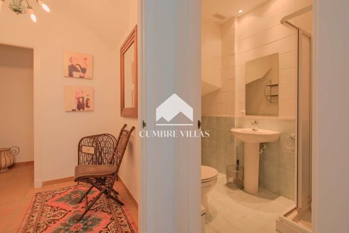 Image No.57-4 Bed Townhouse for sale