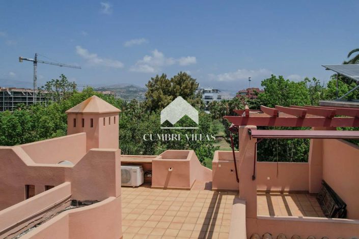 Image No.7-4 Bed Townhouse for sale