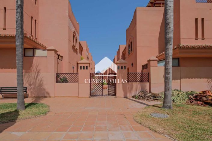 Image No.9-4 Bed Townhouse for sale