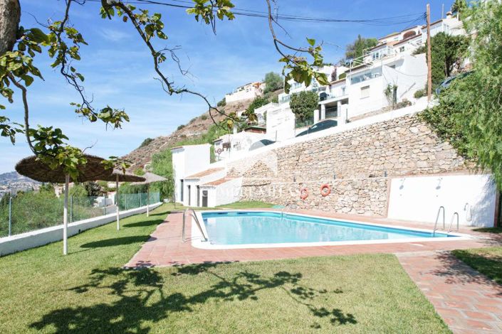 Image No.9-2 Bed Villa for sale