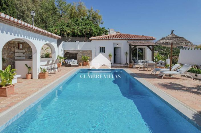 Image No.2-4 Bed Villa for sale