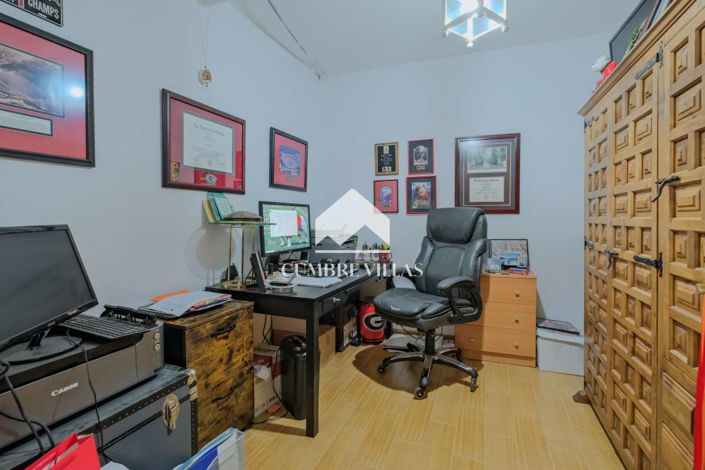 Image No.37-3 Bed Villa for sale