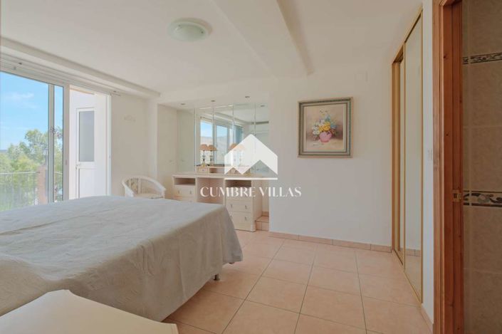 Image No.17-5 Bed Villa for sale