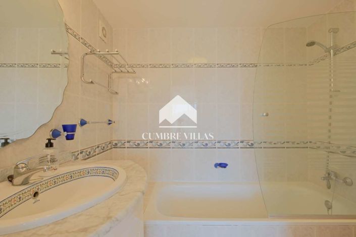 Image No.22-5 Bed Villa for sale