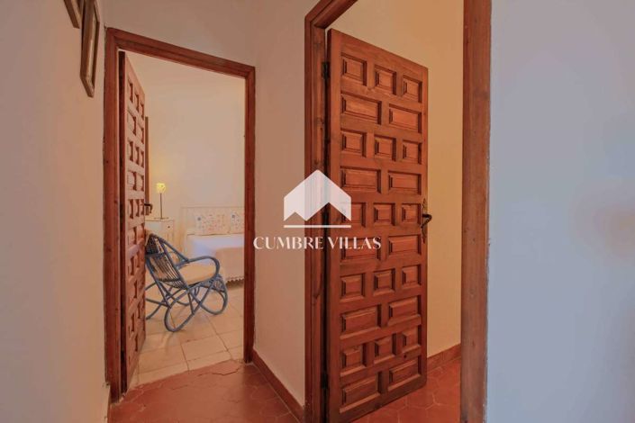 Image No.39-5 Bed Country House for sale