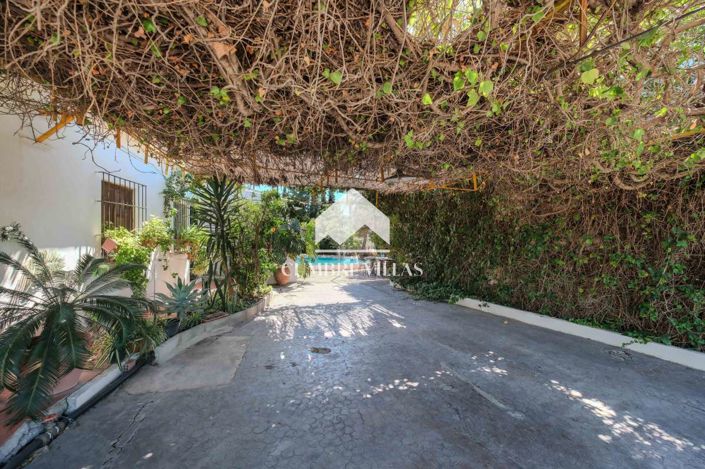 Image No.5-5 Bed Country House for sale