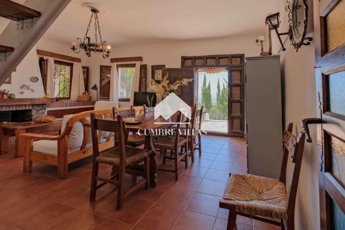 Image No.53-5 Bed Country House for sale