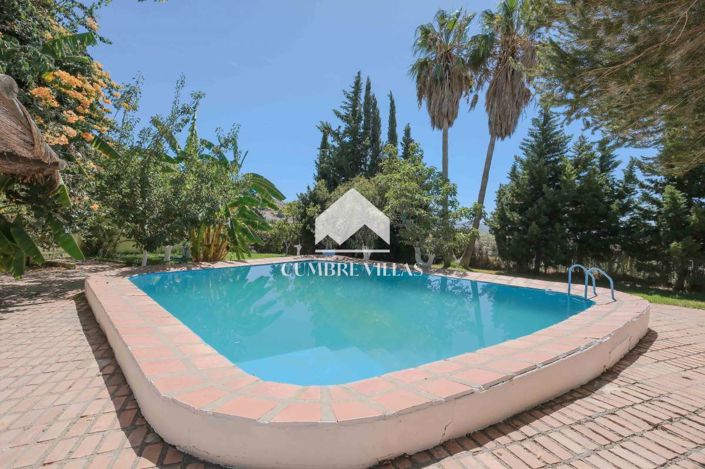 Image No.6-5 Bed Country House for sale