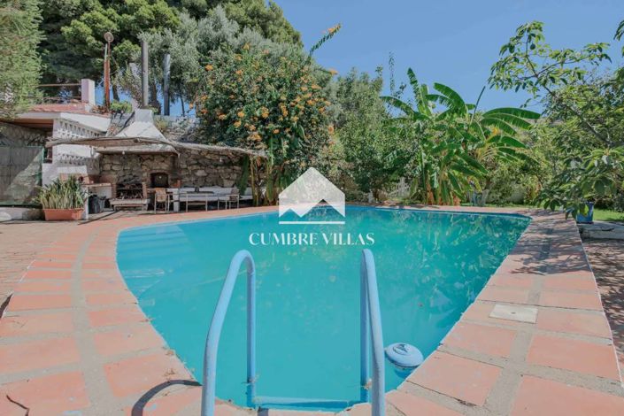 Image No.9-5 Bed Country House for sale