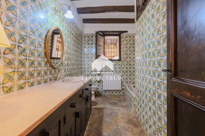 Image No.21-5 Bed Villa for sale