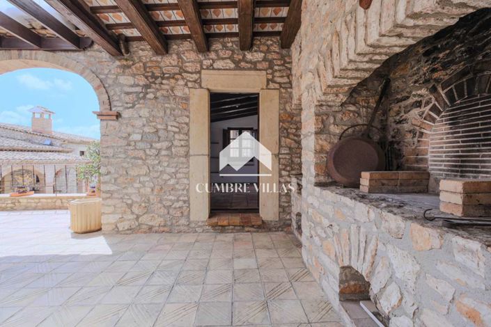 Image No.34-5 Bed Villa for sale