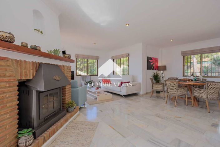 Image No.15-4 Bed Villa for sale