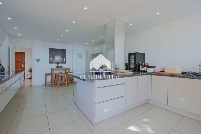 Image No.28-4 Bed Villa for sale